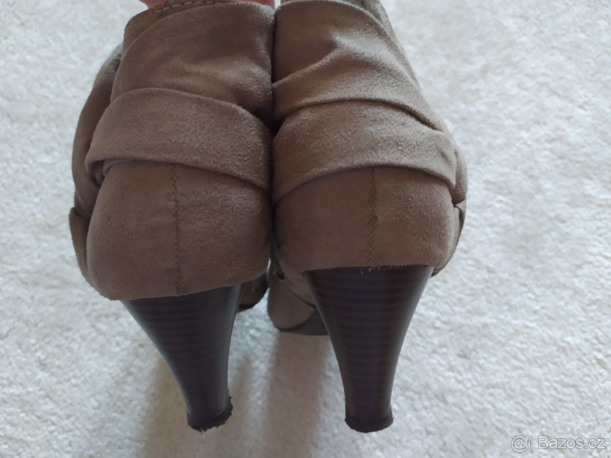 Dámské kozačky kotníkové 39 - 2