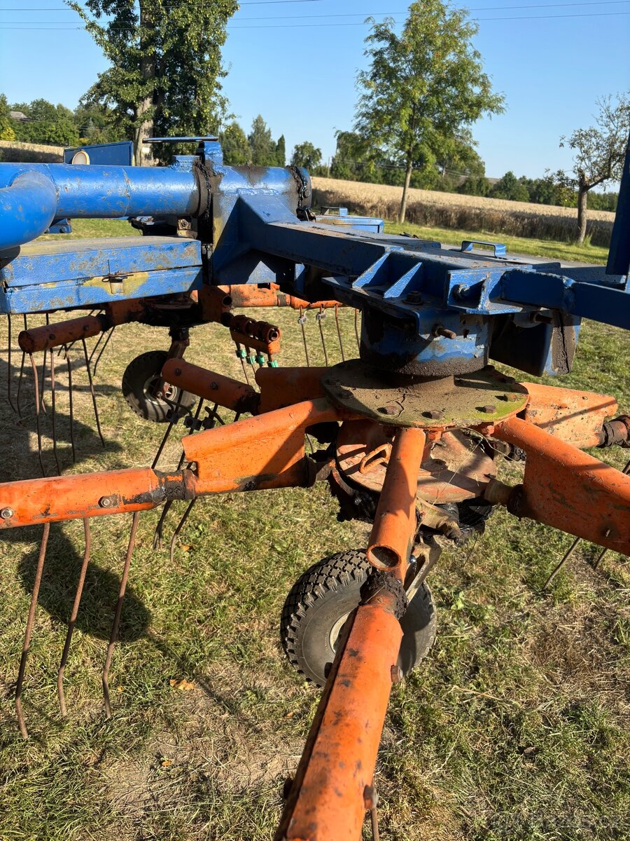 Shrnovač/nahrabovač sena rozmital - 2