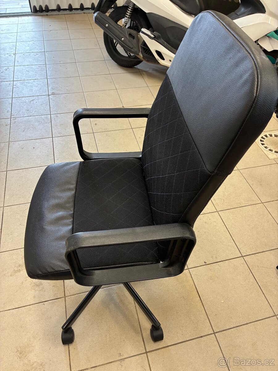 Kancelářská židle - 2