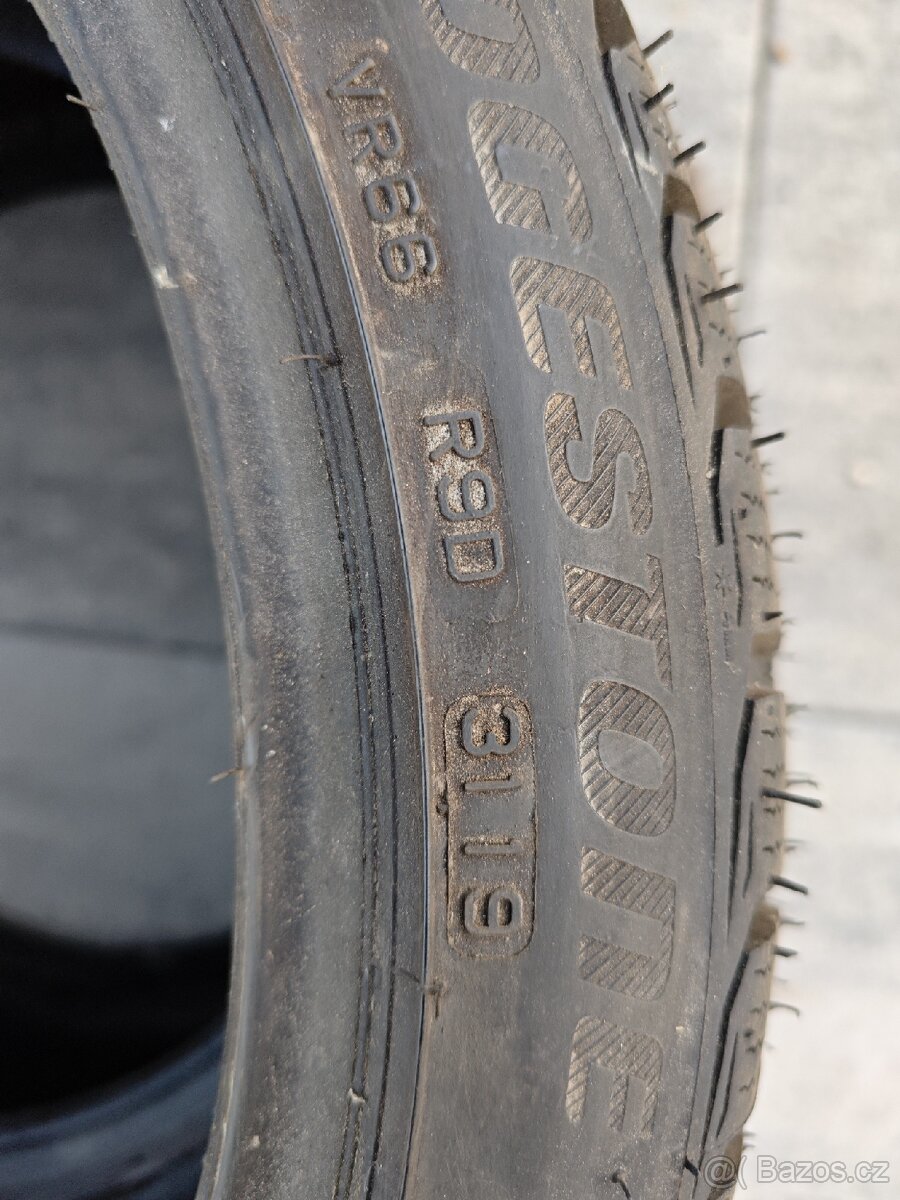 Bridgestone 215/40r18 - 2