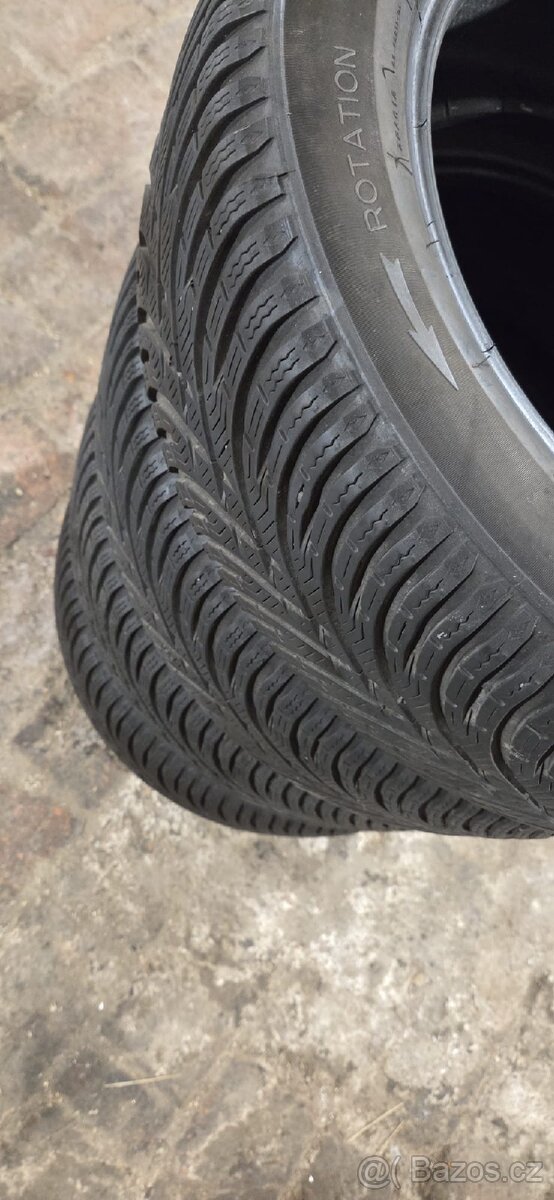 Pneumatiky, zimní 205/55R16 - 2