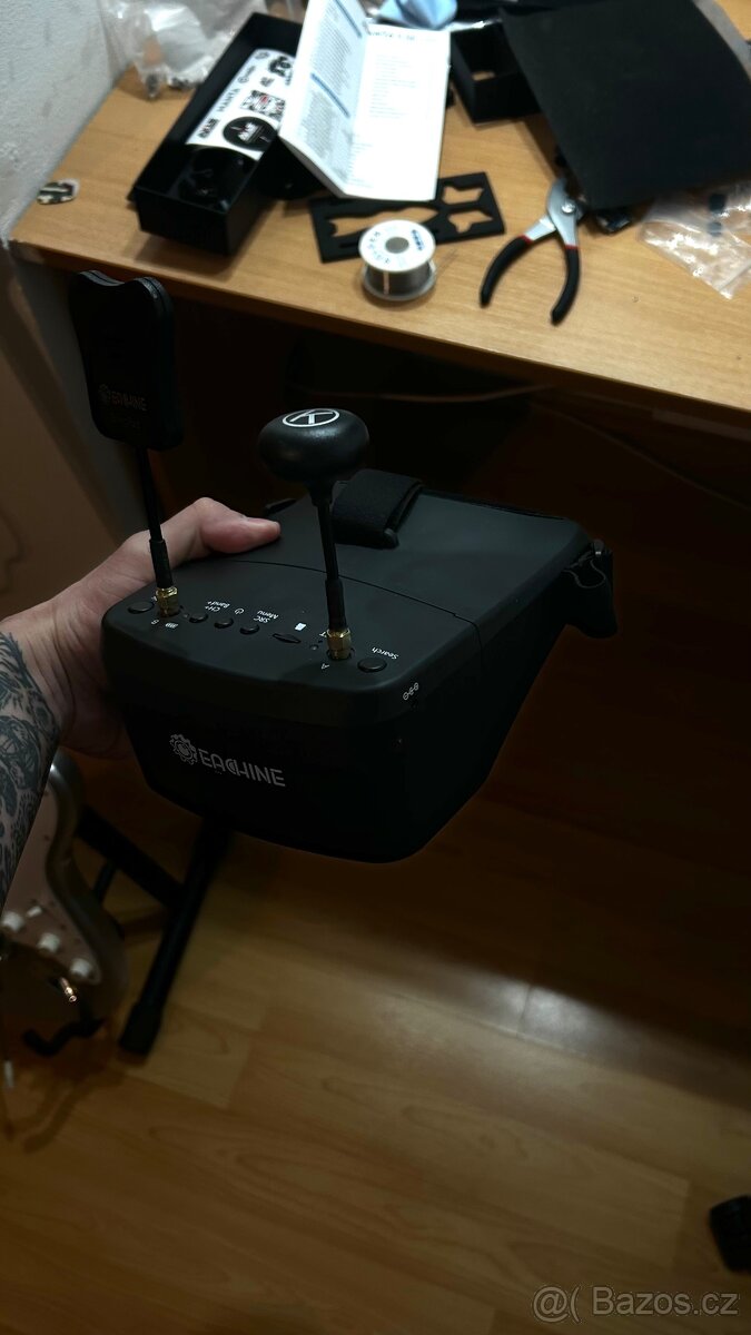 Analogové brýle Eachine EV 800D - 2