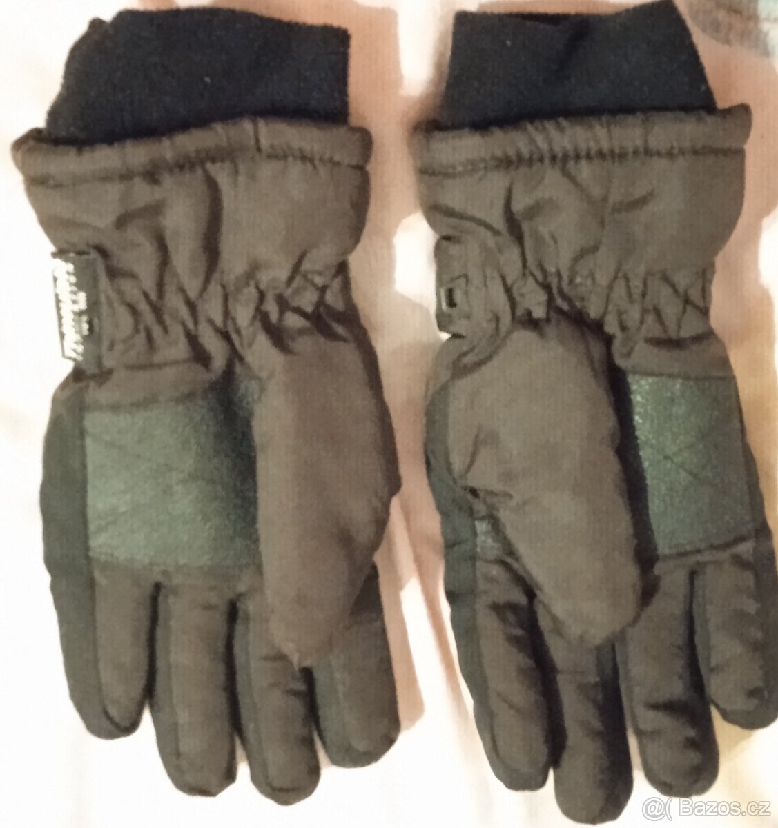 Hnědé zimní rukavice - 2