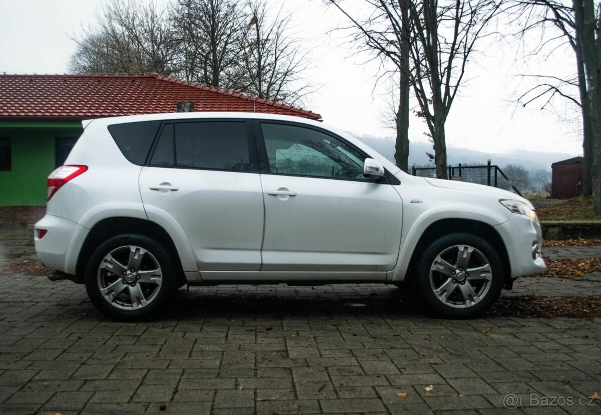 Toyota RAV4 2.2l D-CAT 180 Premium - 2