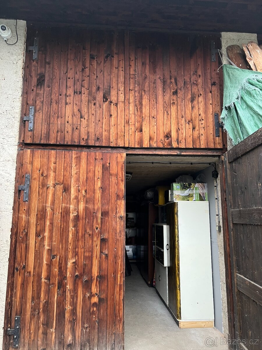 Dřevěná vrata - 2