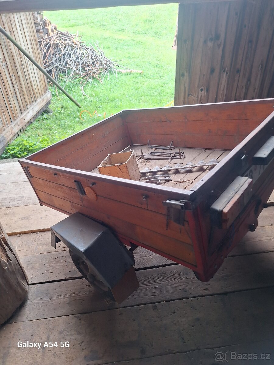 Vozík za osobní auto - 2