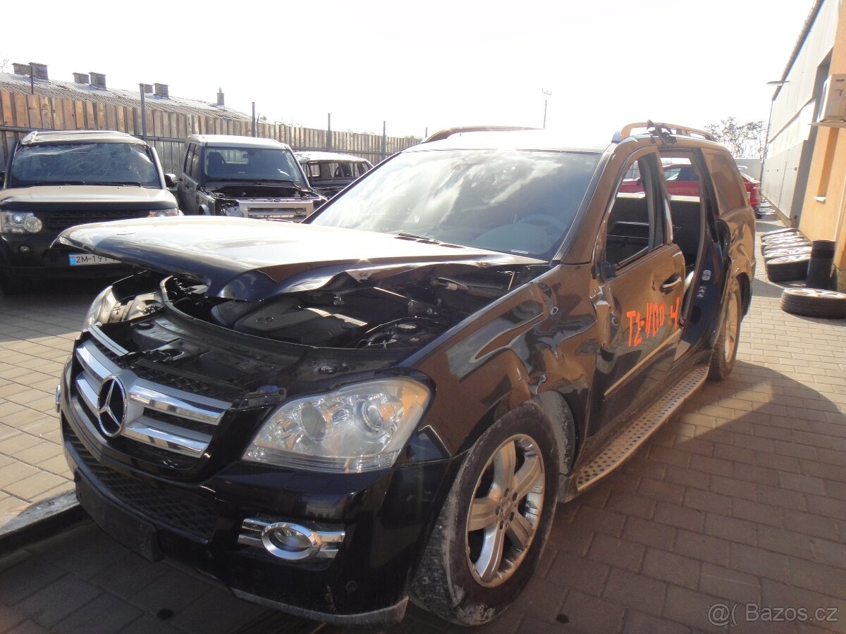 Mercedes GL - 2