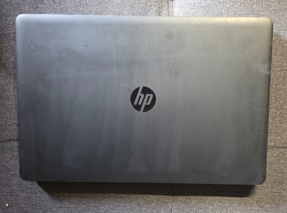 HP 17palců/Core-I5/8GB RAM/SSD 240GB/RADEON - 2