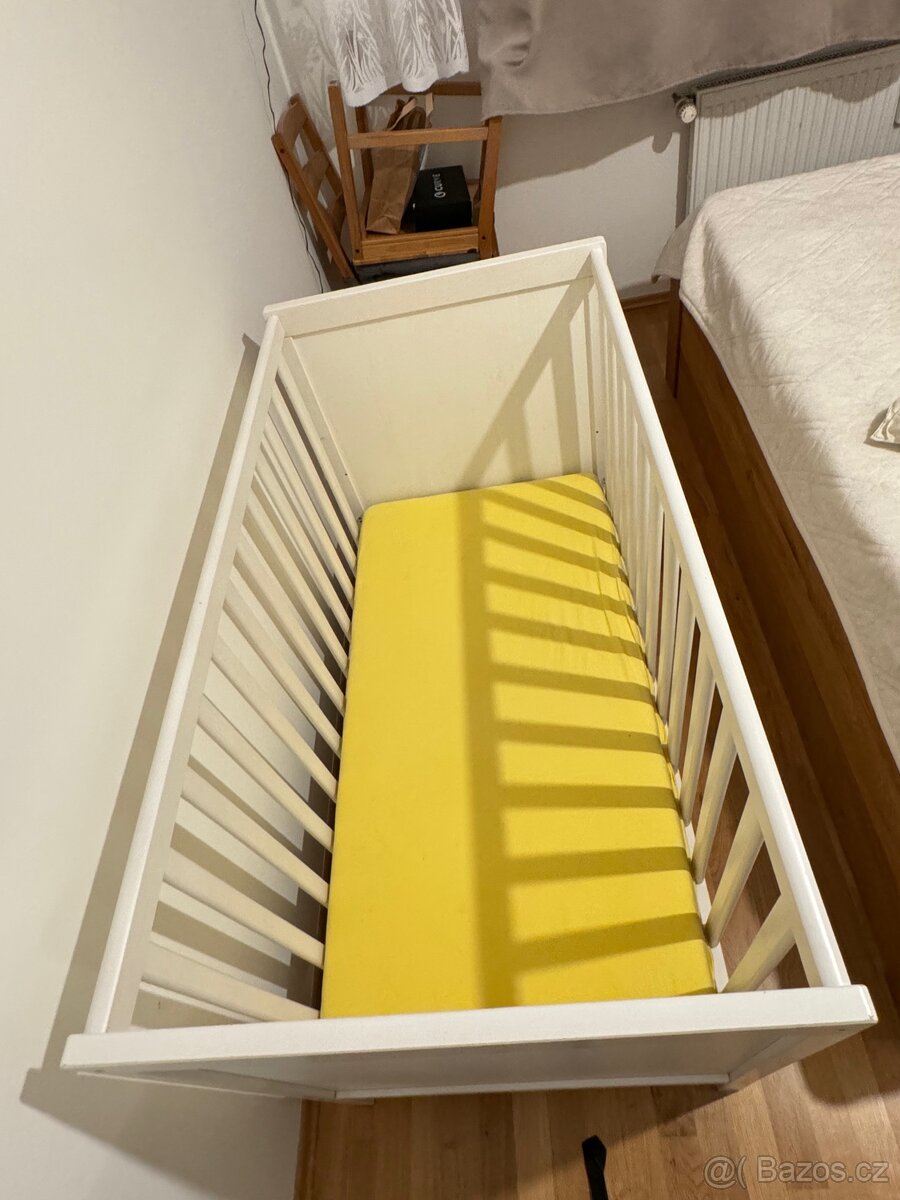 Dětská postýlka Ikea a kvalitní matrace Träumeland - 2