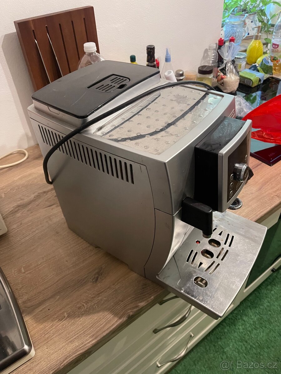 Kávovar Delonghi - 2
