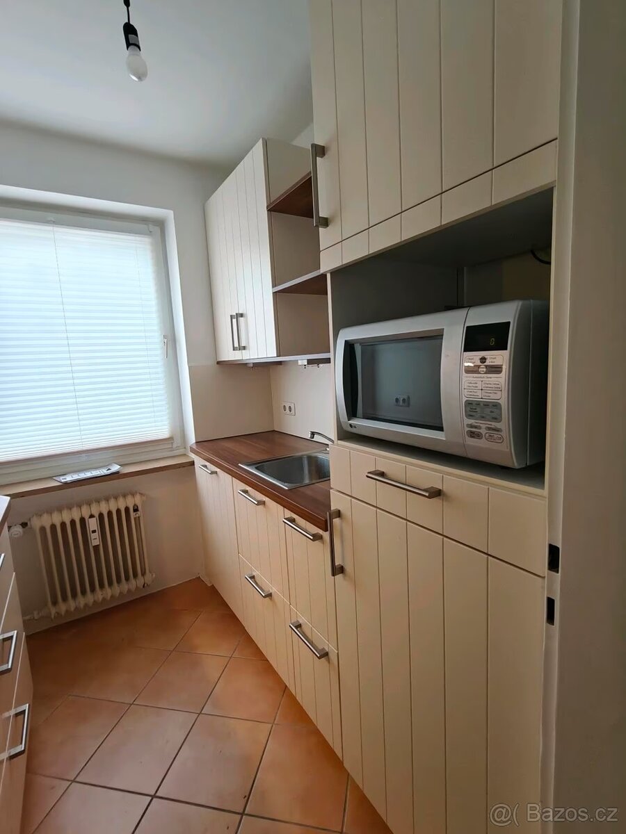 Nadčasová kuchyně EVELÍNA - 2