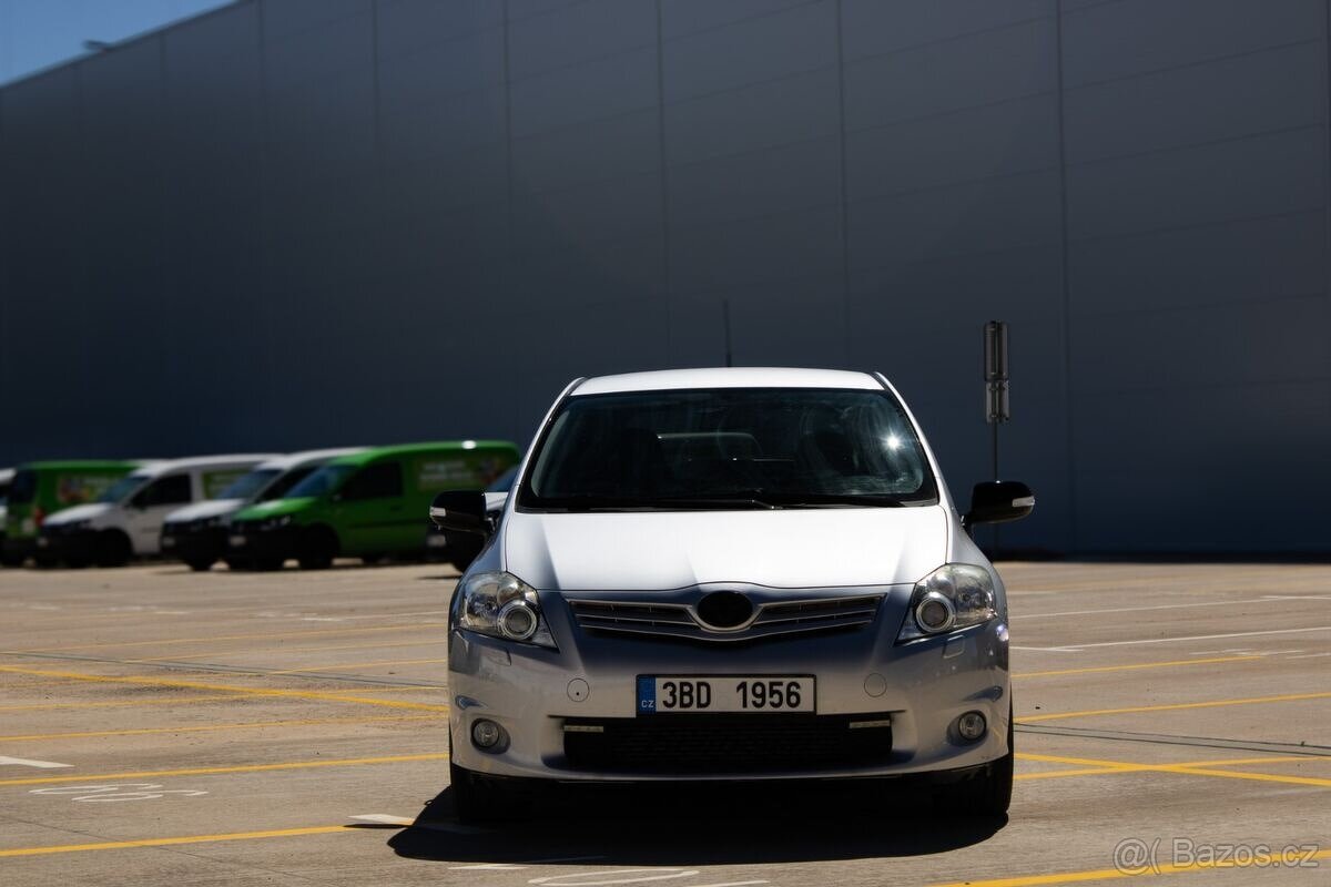 Toyota Auris BEMANI, servisované - 2