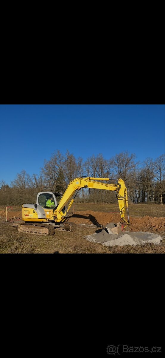 Minibagr Newholland E 80 - 2