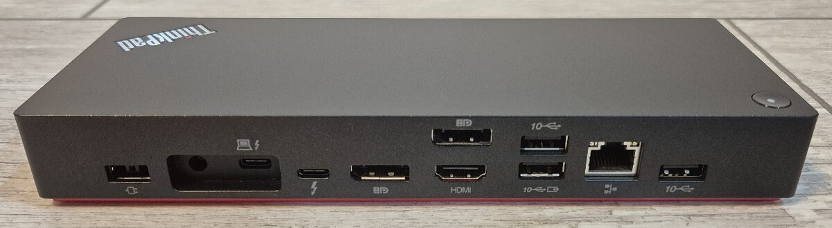 Lenovo ThinkPad Thunderbolt 4 Workstation Dock (300) - 2