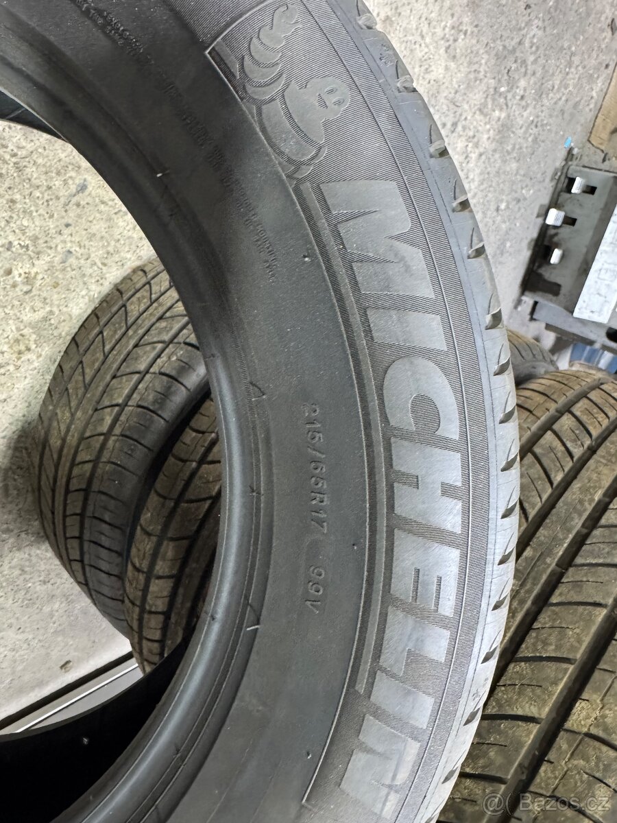 215/65/17 Letní pneu Michelin - 2