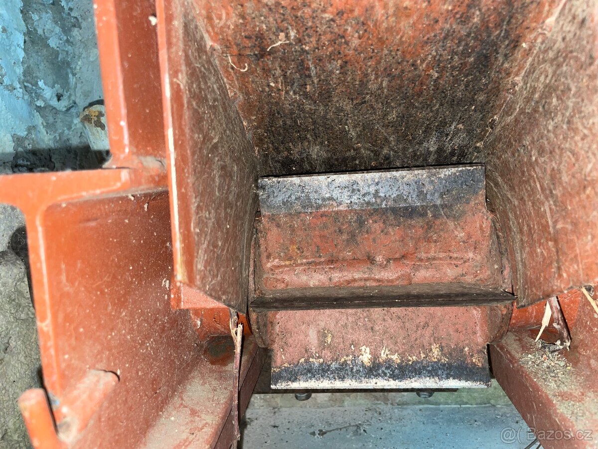 Spalikovac za traktor - 2