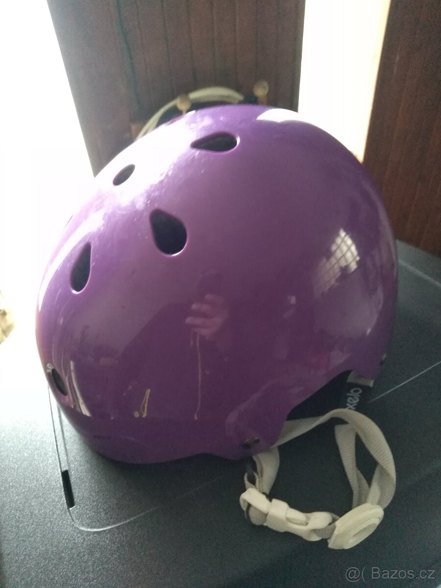 Helma decathlon na koloběžku, kolo, skateboard apod - 2