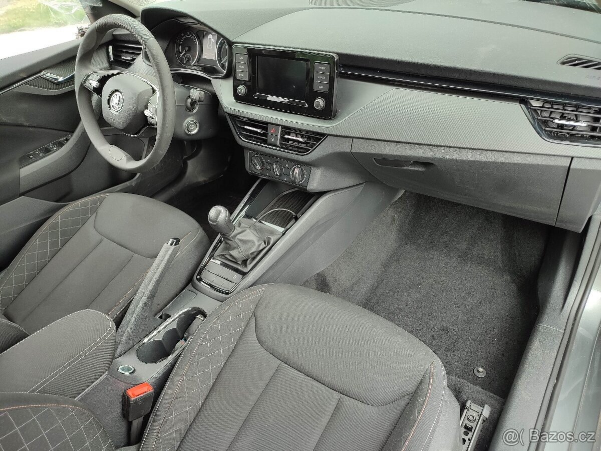 Škoda Kamiq 1.0TSI 81kw 9/2023, nájezd 8000km-Díly z vozu - 2