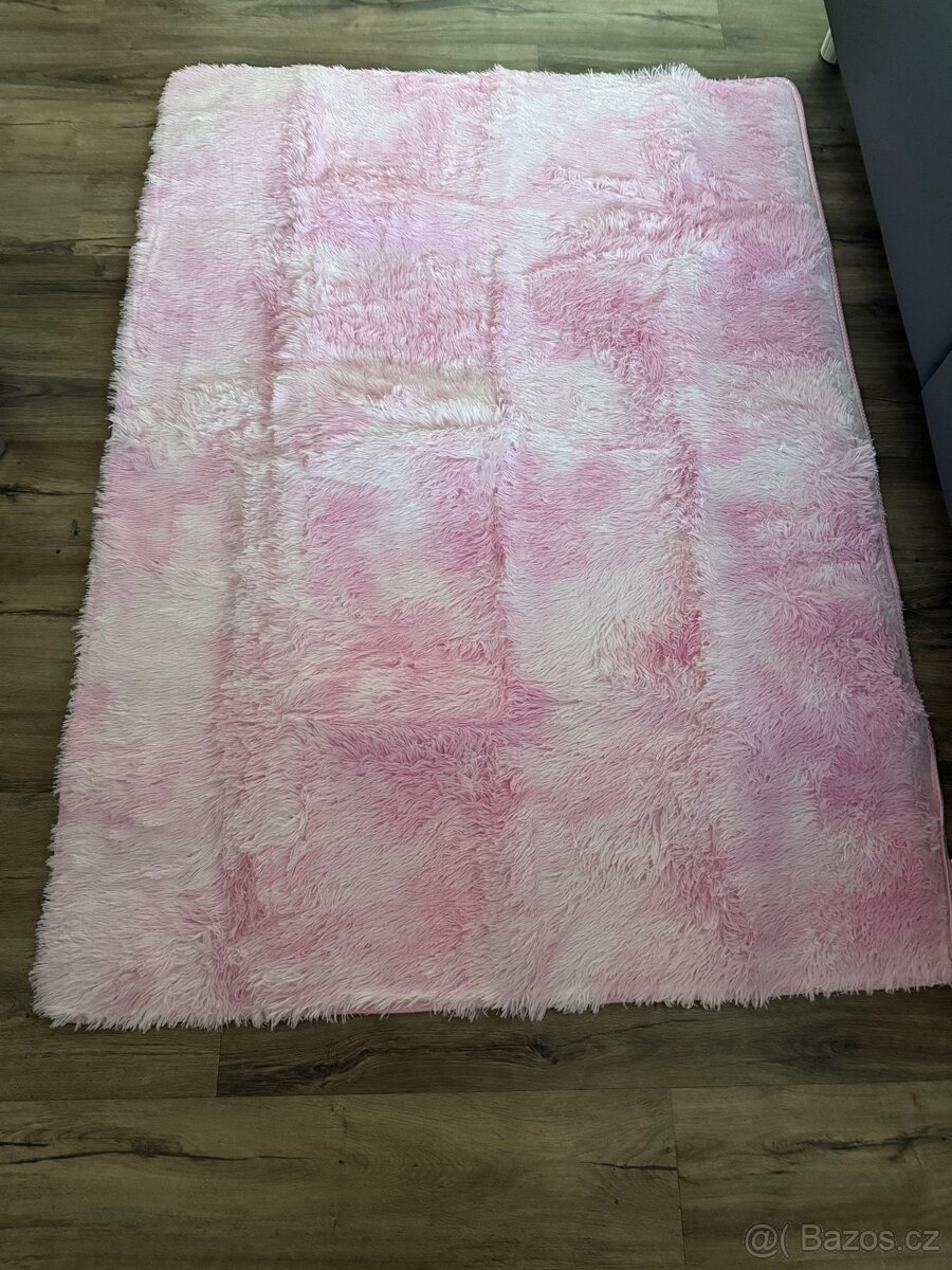 Plyšový koberec - 2