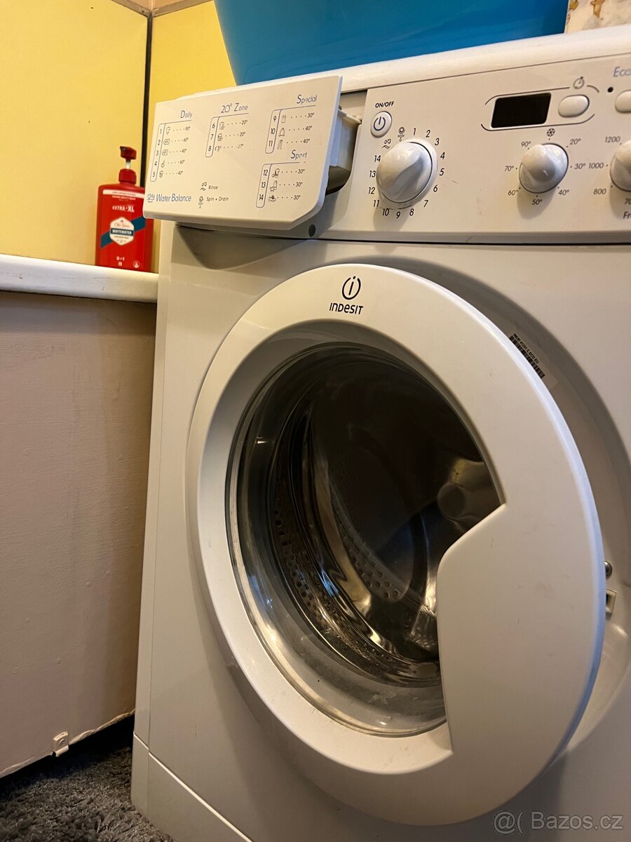 Pračka Indesit IWUD 41251 - 2