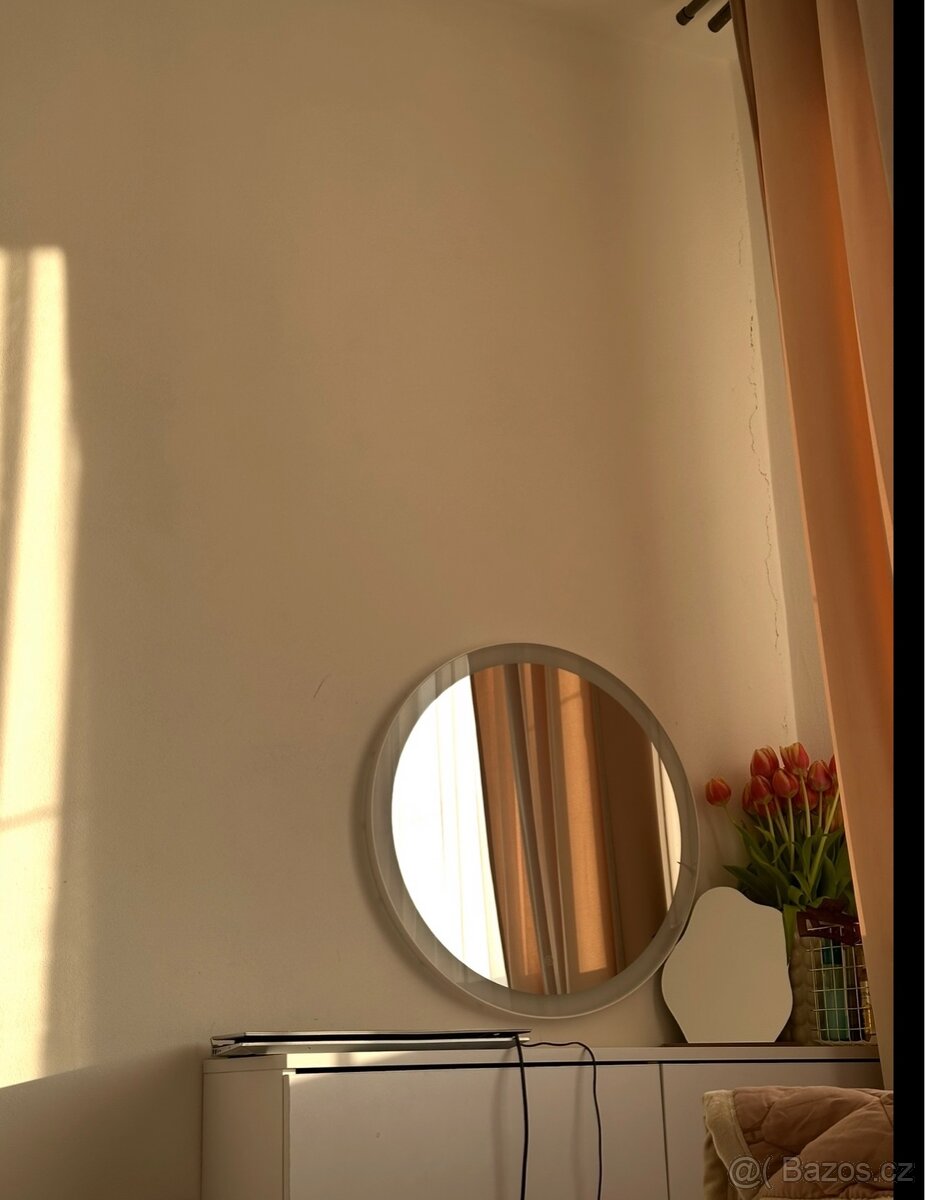 toaletní stolek, zidle a zrcadlo - 2