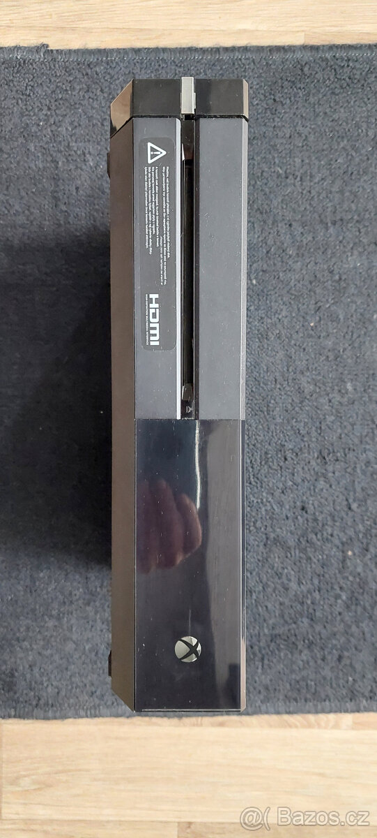 Microsoft Xbox One X 1TB,2x ovladač - 2