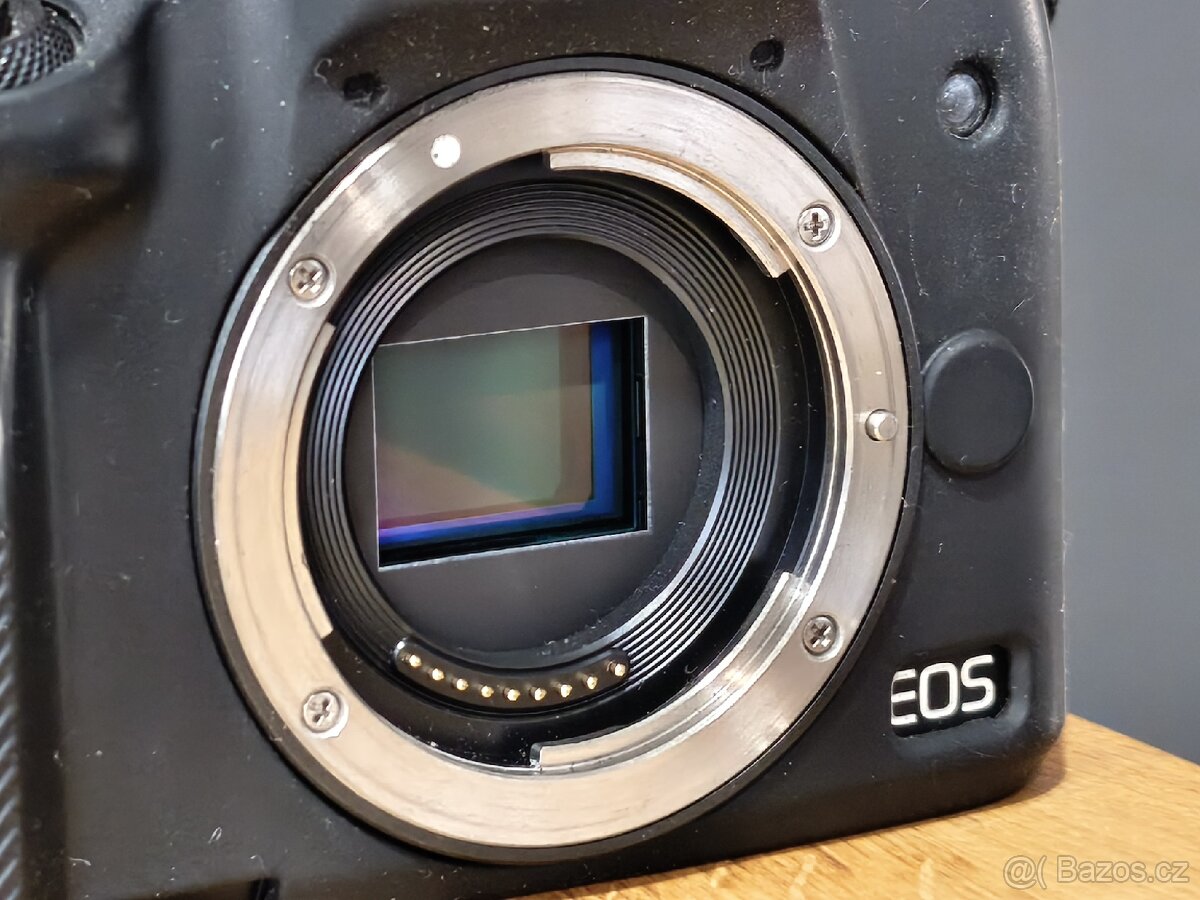 Canon M50 plus objektiv EF-M 22mm F/2 STM - 2