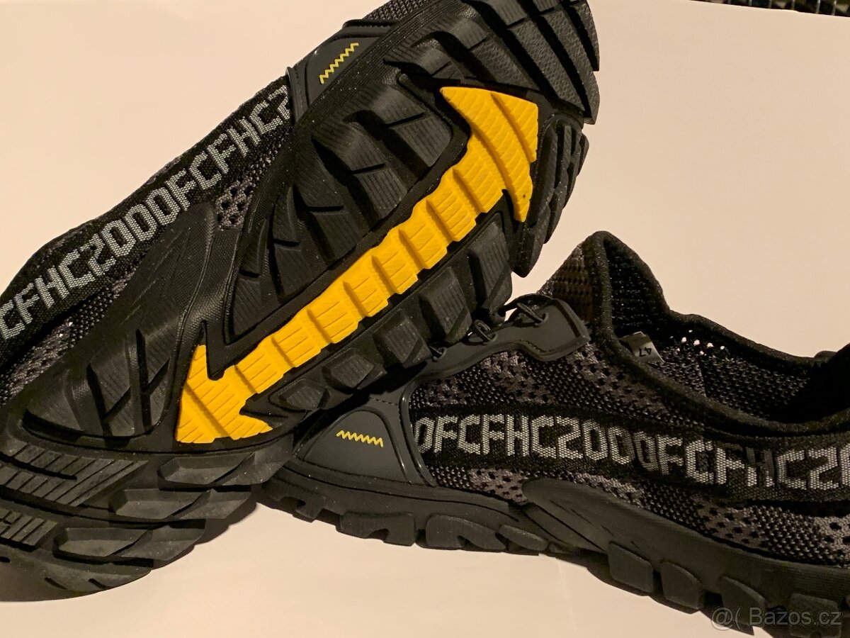 Trekové kvalitní ,..vel.47 - 2