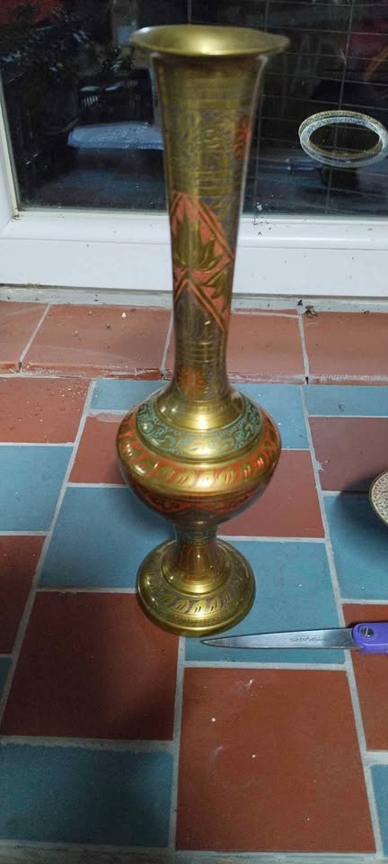 Mosazná váza a miska - 2