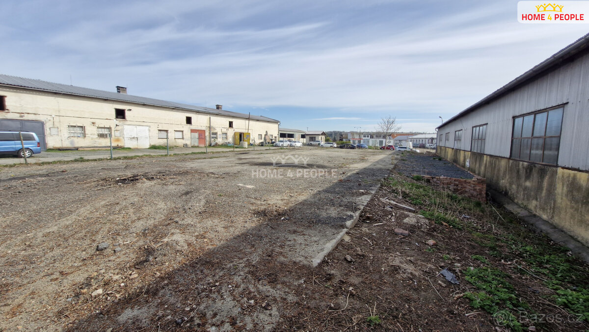 Pronájem zpevněné plochy - 2