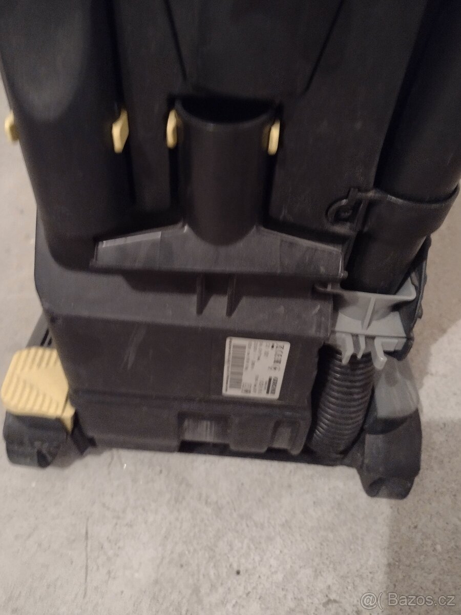 VYSAVAČ KARCHER - 2