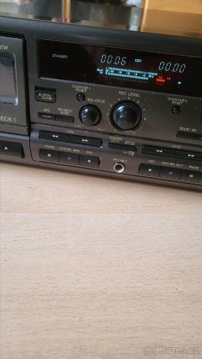 Stereo cassette deck Technics RS - TR 575 - 2