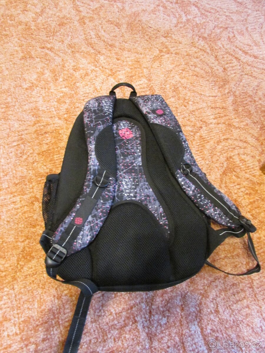 Prodám školní batoh Bagmaster - 2