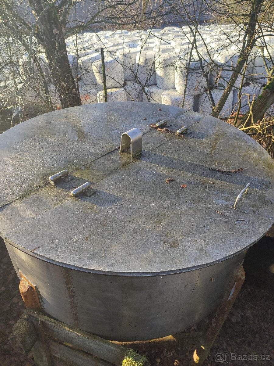 Nerezová sila 1200l - 2