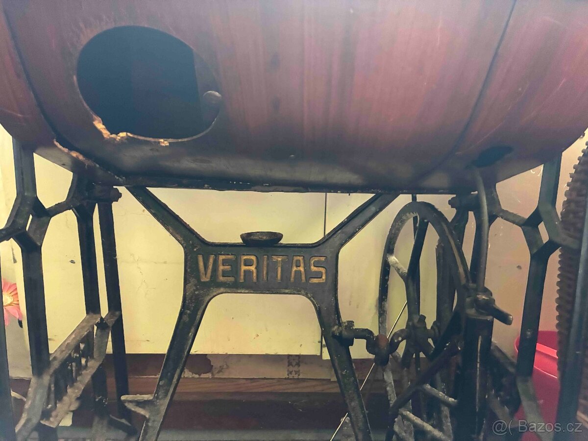 Šicí stroj Veritas - 2