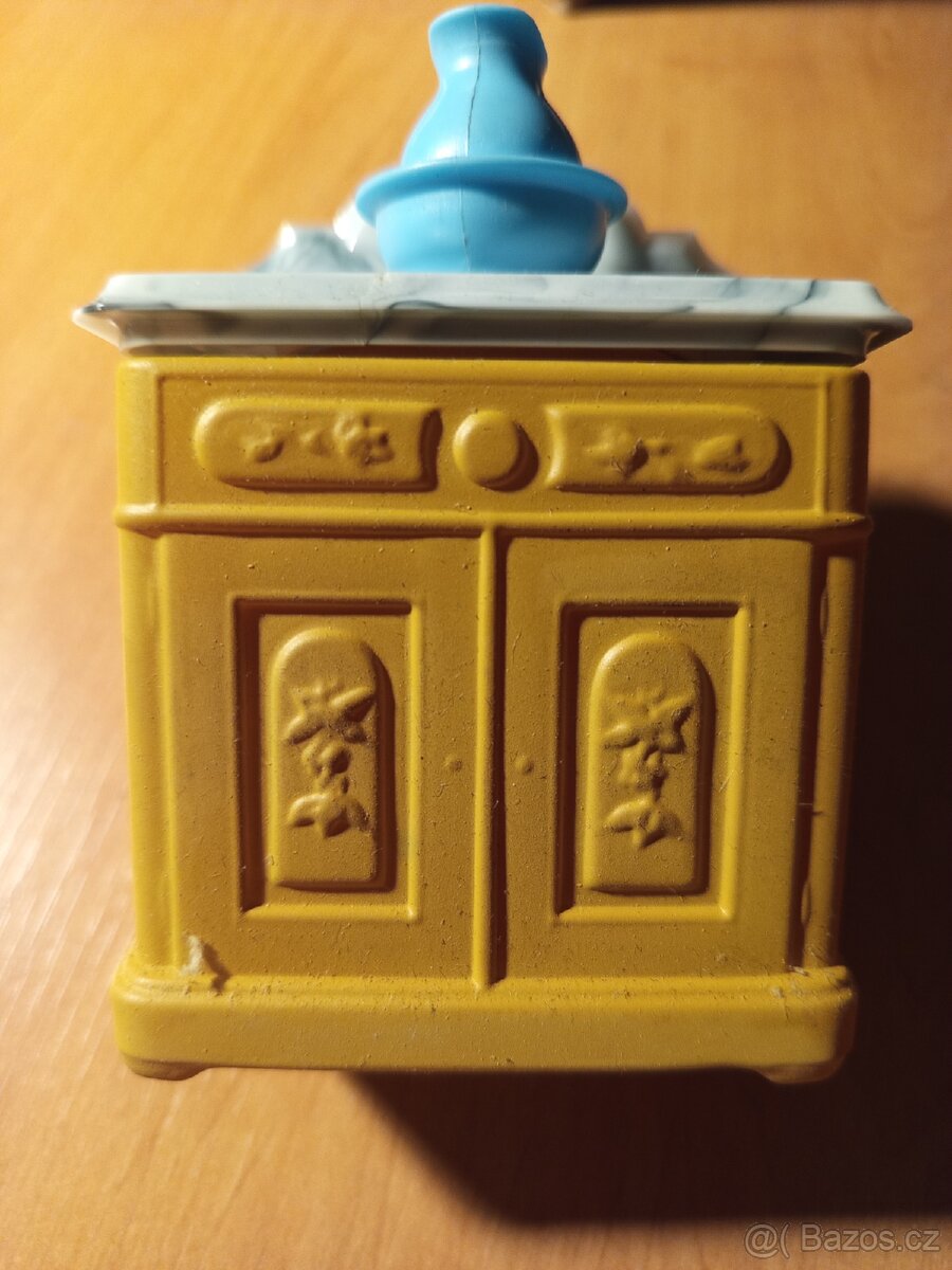 Avon victorian washstand - 2