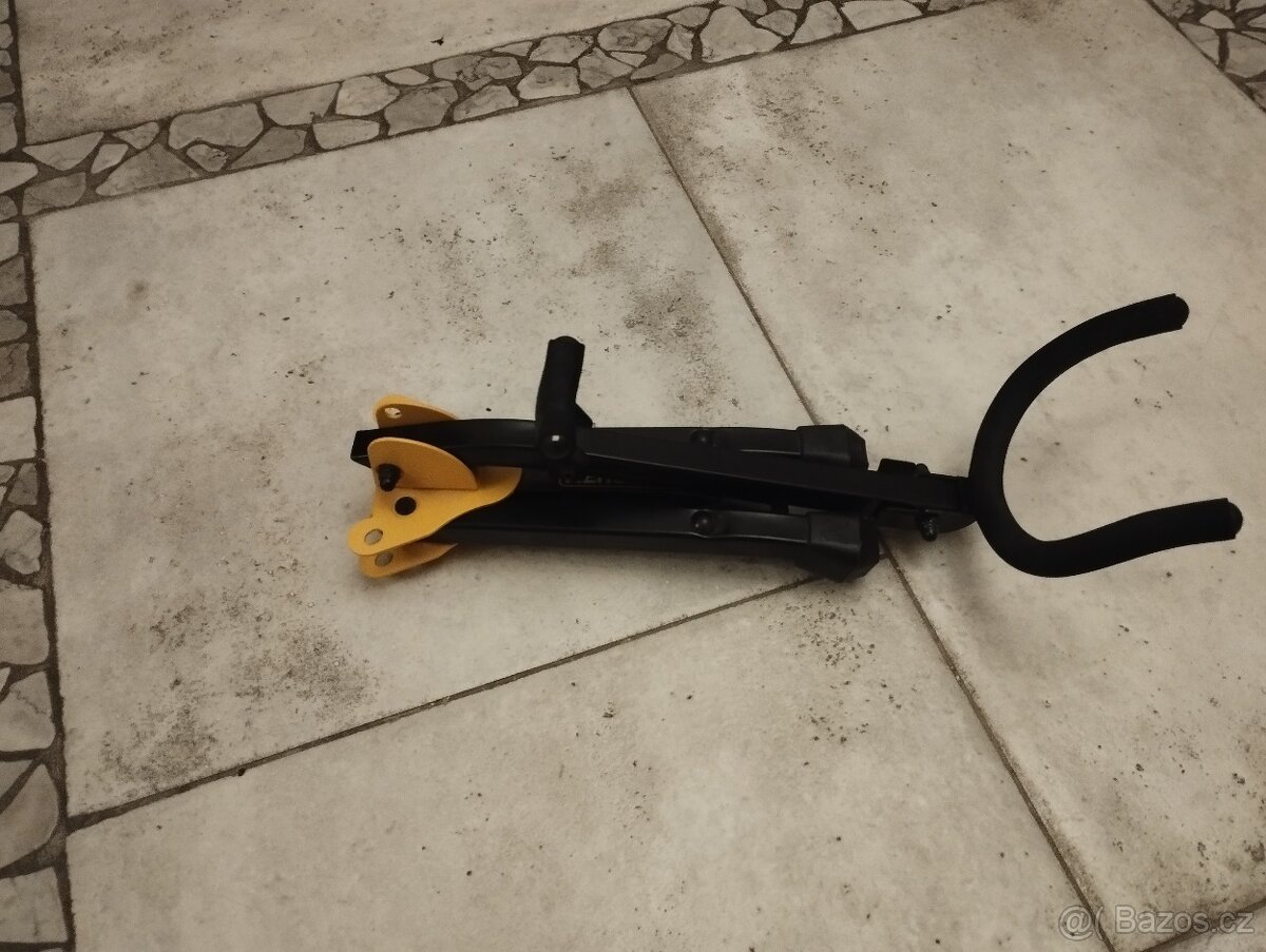 Stojan na saxofon HERCULES - 2