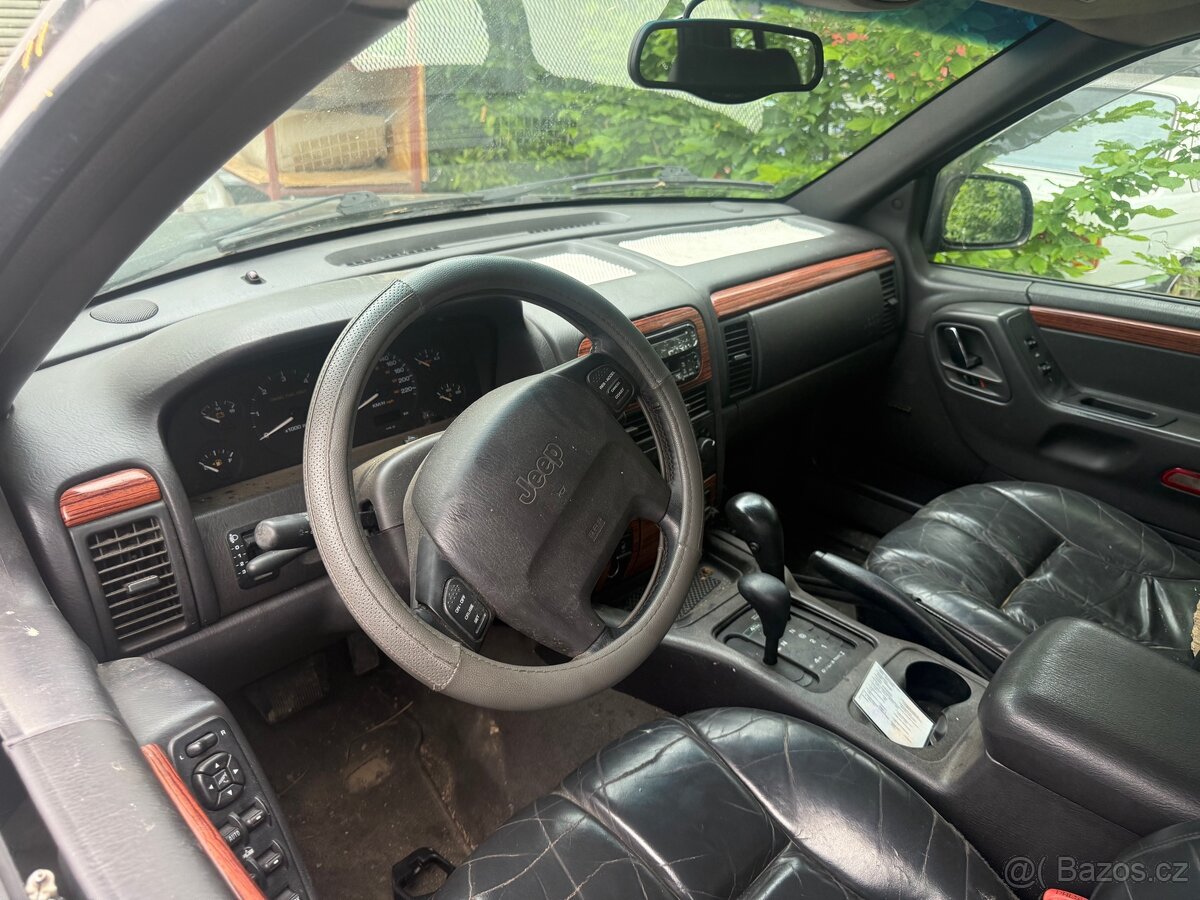 Jeep Grand Cherokee - 2