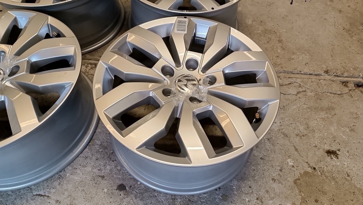 5x120 R17 ALU disky CRAFTER , MAN TGE a iné