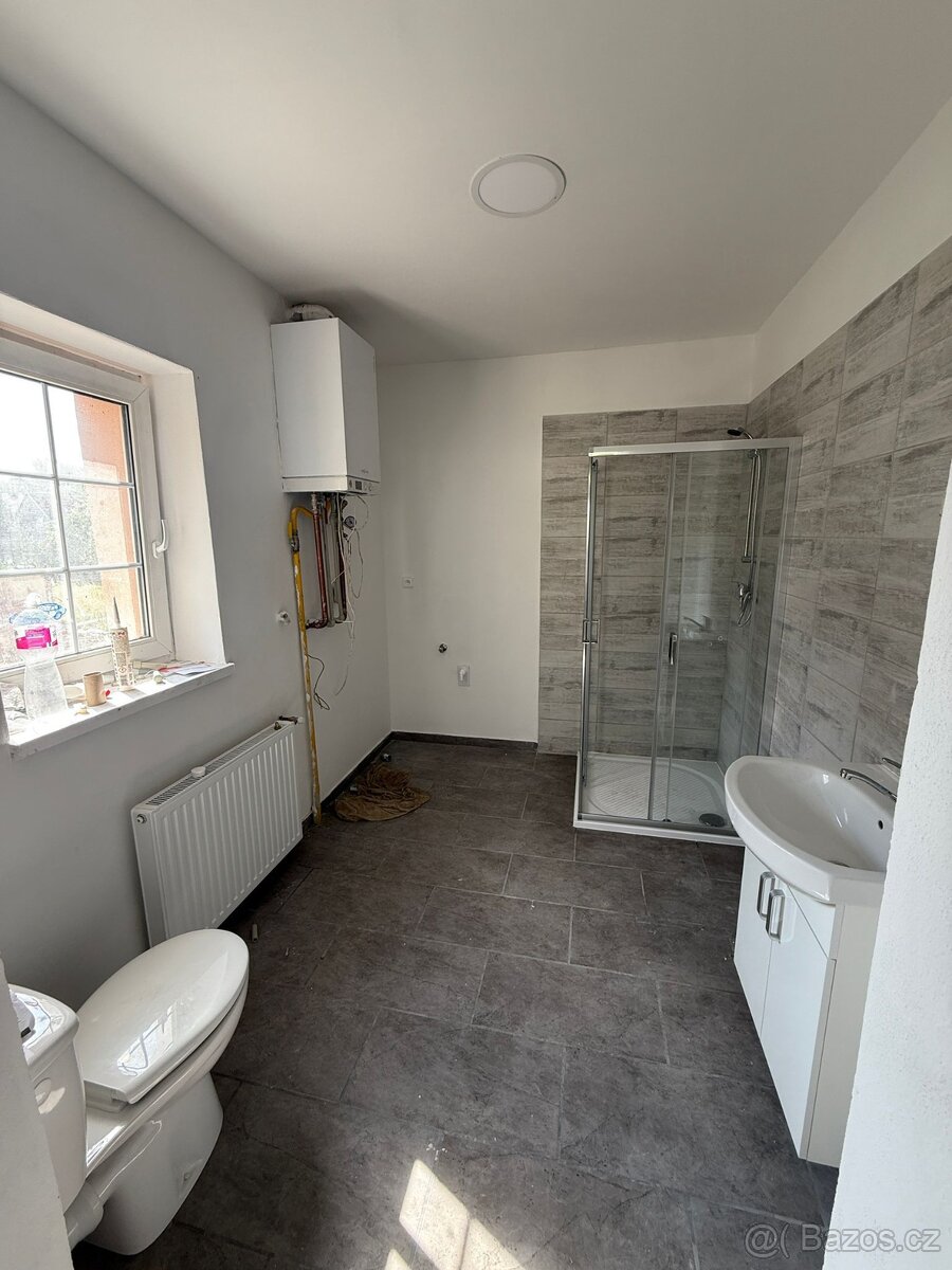 Nabízíme pokoje k pronájmu v RD - Mošnov - 2