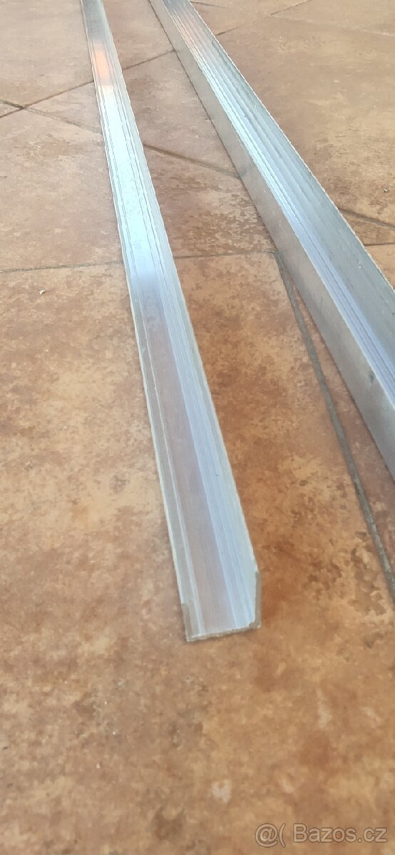Hliníková ukončovací lišta na makrolon - 2