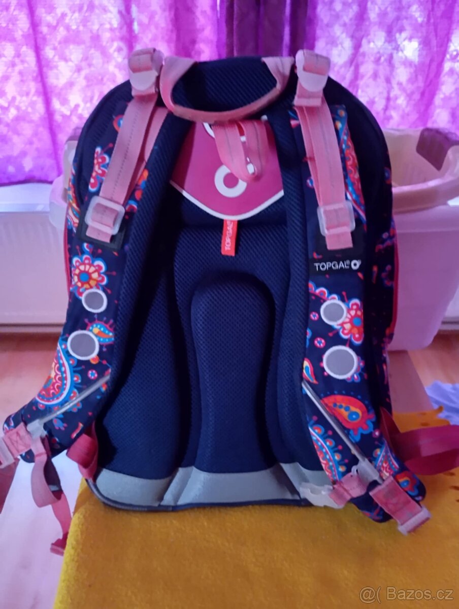 Prodám školní batoh značky TOPGAL - 2