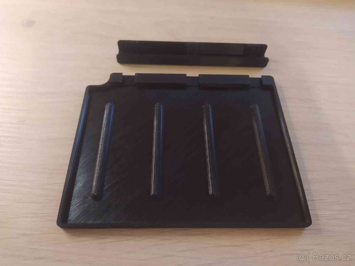 ČZ 125/488 (175/487) - přepážka baterka zadní blatník - 2