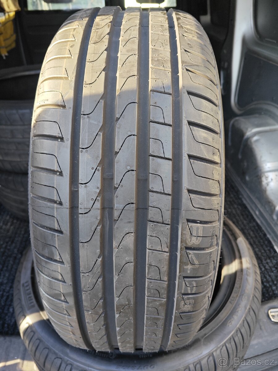 Pneu 215/45 r18 89V Pirelli P7 - 2