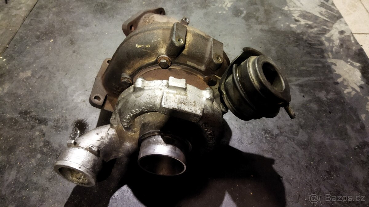 Audi a4 b5 2.5 tdi 110kw - 2