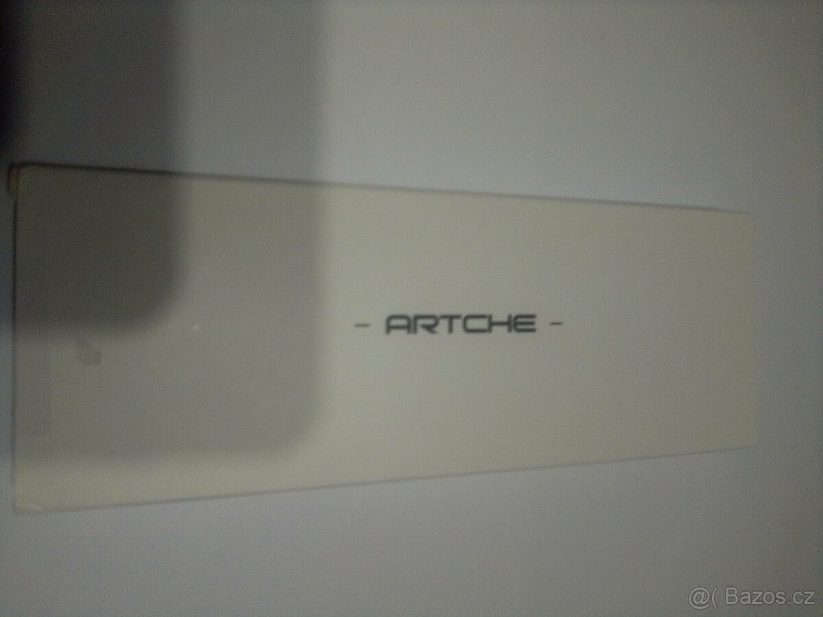 NOVÝ KOVOVÝ ŘEMÍNKE K APPLE WATCH - 2