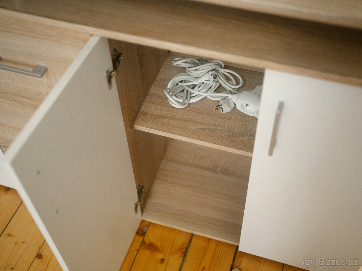 Moderní komoda / TV stolek - 2