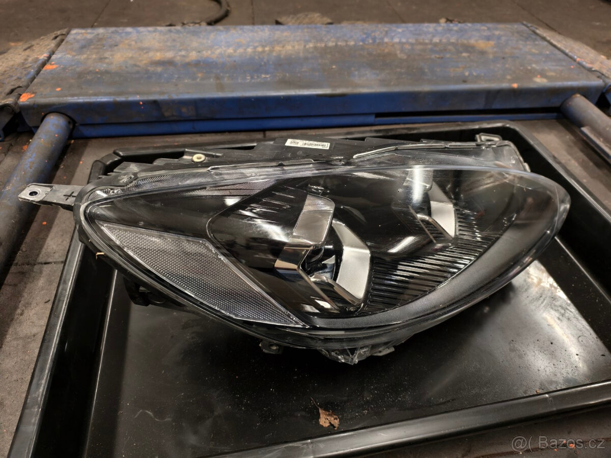 Pravé fullled světlo na Ford Kuga MK3 - 2