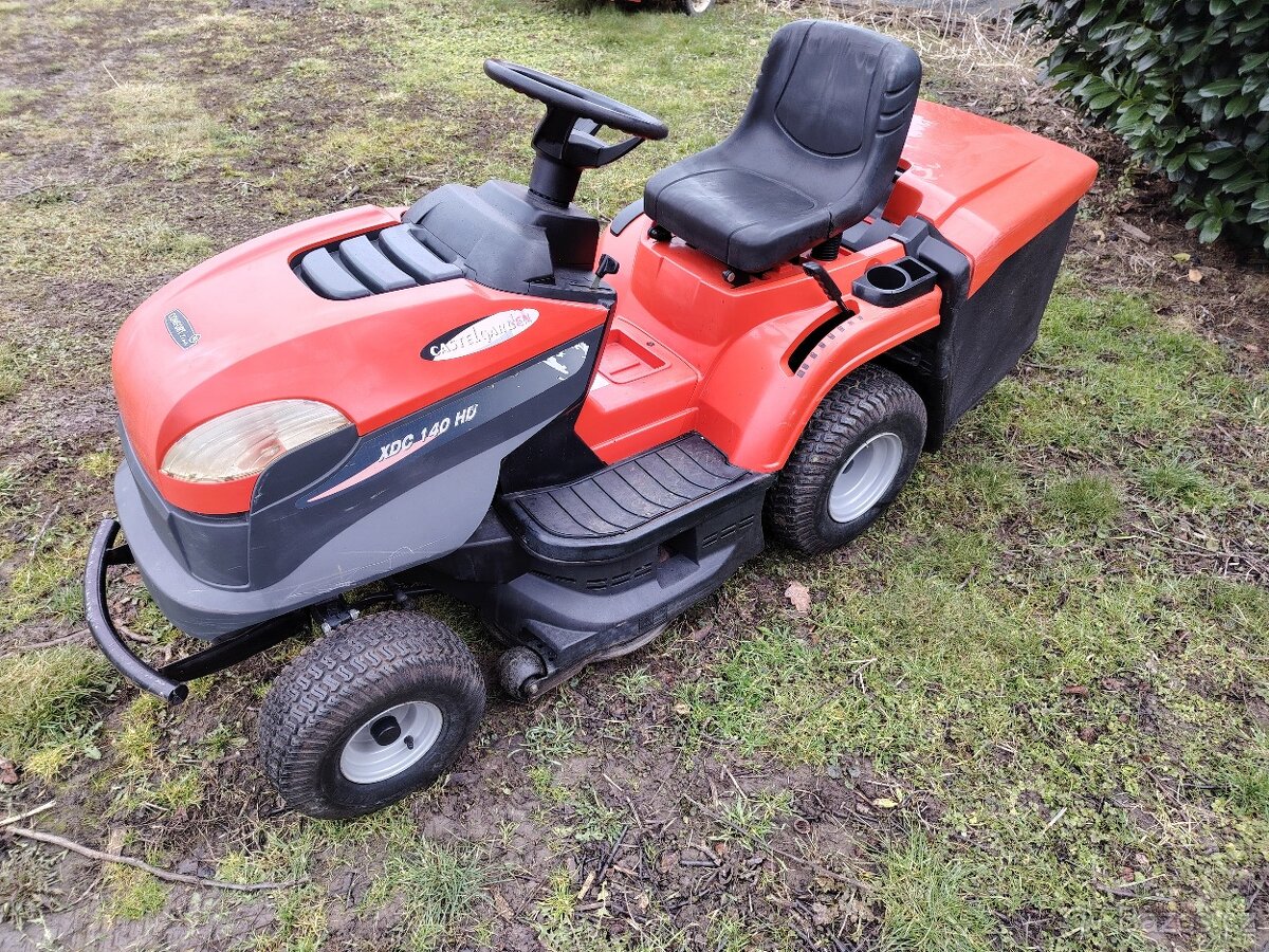 Prodám zahradní traktor, trakturek - 2