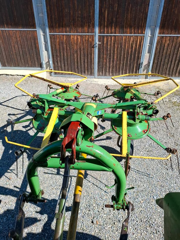 Obraceč sena Kühn 5,2 m - 2